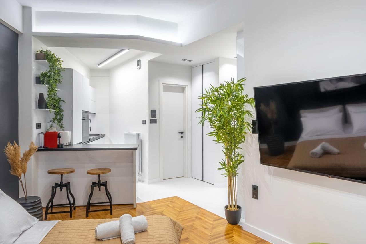 Luxury Studio Apartment In The Heart Of Афины Экстерьер фото